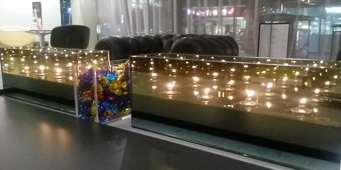 Decorative lights in the tables at the Mercure London Bridge hotel - my review