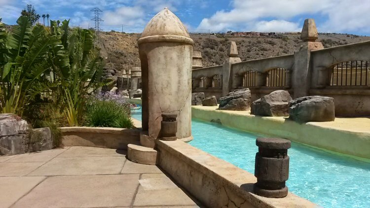 The calm water of the lazy river at Aqualand Gran Canaria - my review of a day at the water park in Maspalomas with kids