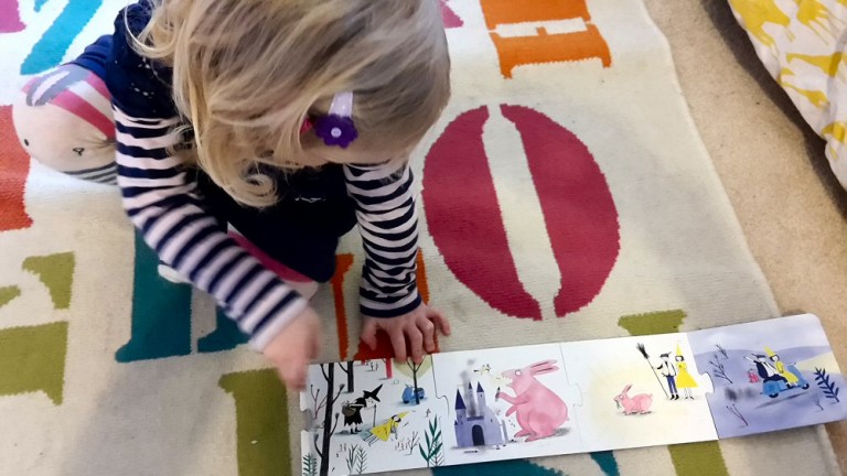 Story Box story jigsaw puzzle - my review of the game which allows you to make up your own stories