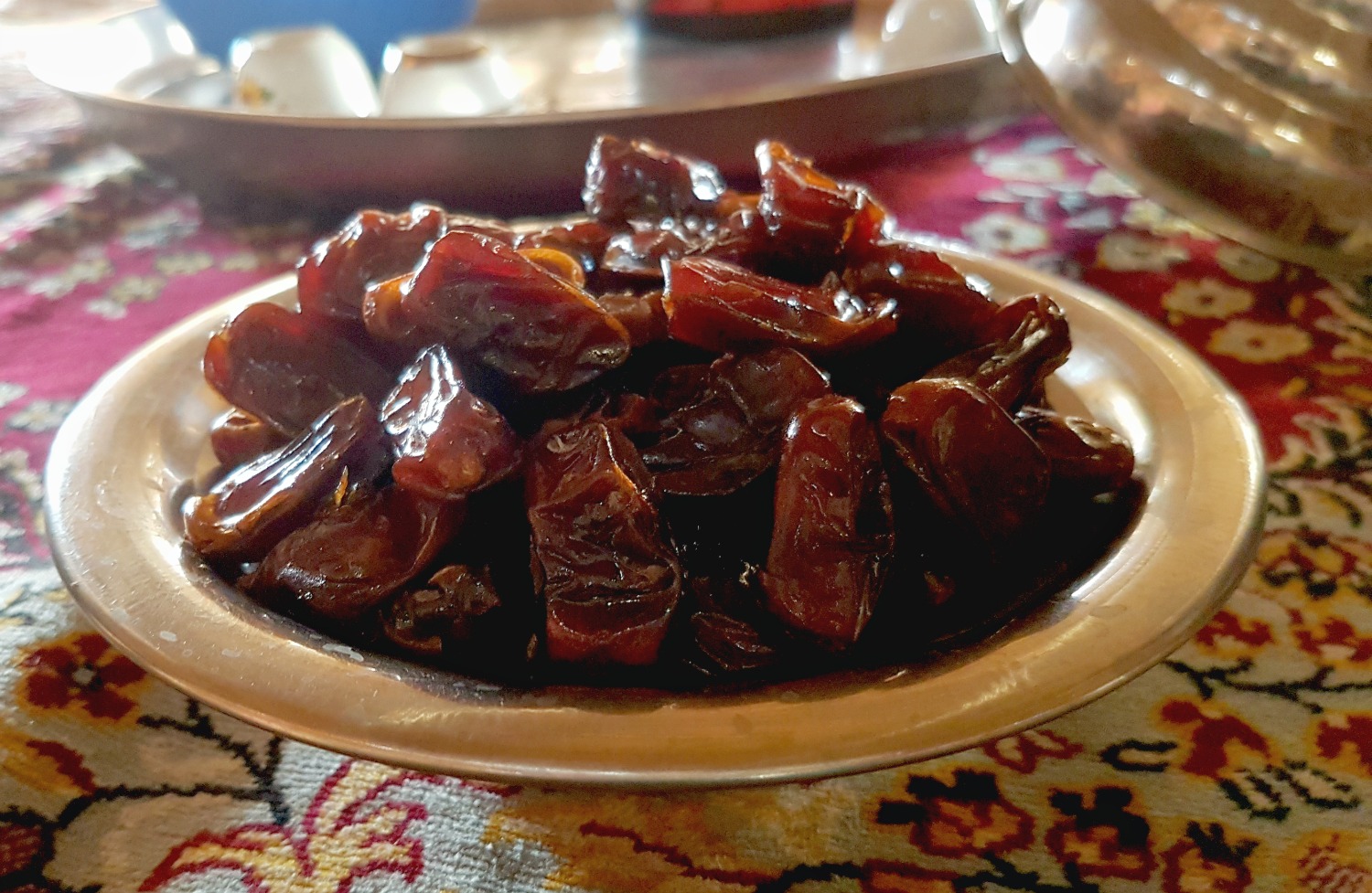 Dates (and Omani coffee) as a traditional welcome - one of my Oman travel lessons learned