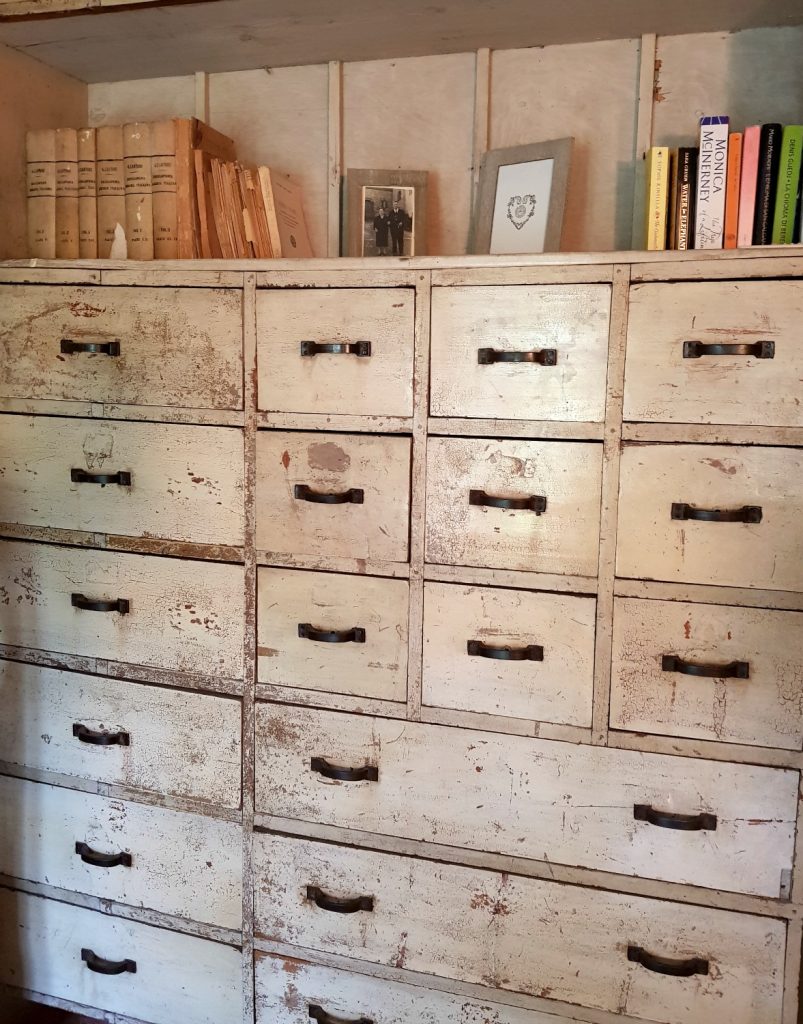 White painted furniture at Villa Le Capanne near Volterra in Tuscany - my review of the perfect big family villa in Tuscany, Italy