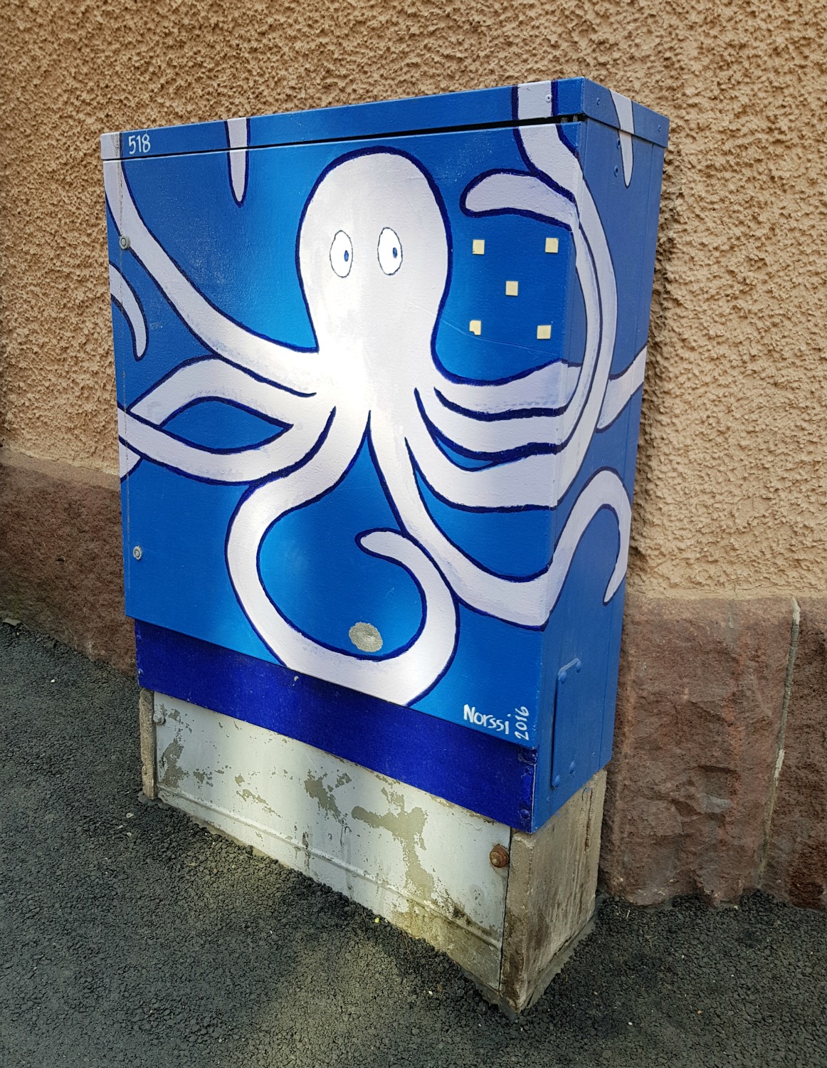 Electricity box decorated with an octopus in Helsinki - the quirky feel is one of my reasons to visit Helsinki