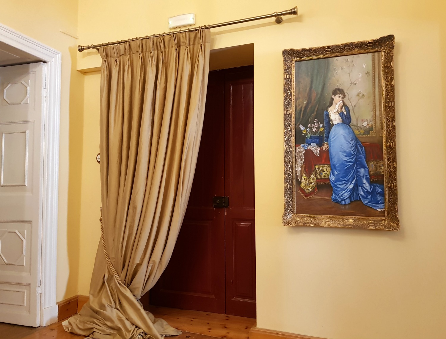 Entrance to the aristocratic residence of Casa Parlante - one of my three things to do in Corfu Town with kids