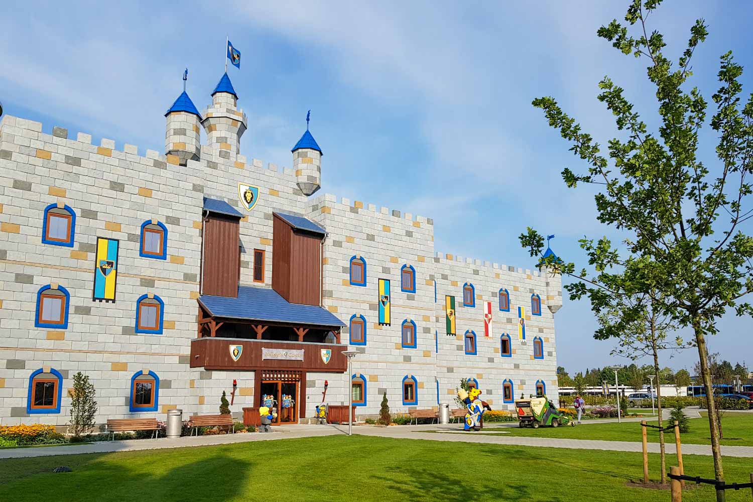 Front entrance to the Legoland Castle hotel in Billund, next to the Danish Legoland park - my Legoland Castle hotel Billund review