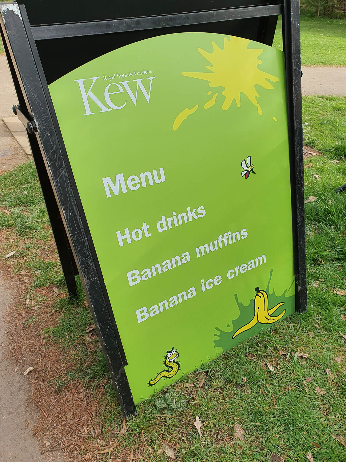 Sign showing the banana treats available at the end of the special kid's trail for Easter at Kew