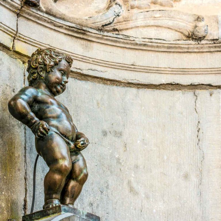 The famous Manneken Pis statue in Brussels - and my other top things to do in Brussels with kids