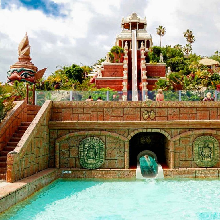 The Tower of Power water slide attraction - my tips for visiting Siam Park in Tenerife