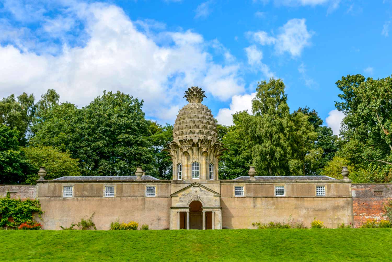 The Dunmore Pineapple building, built 1761 as estate summer house and garden folly - one of the fun day trips from Falkirk with kids